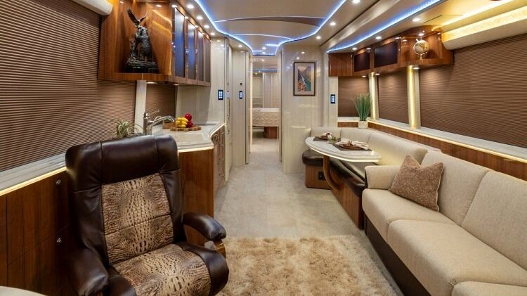 کمپر اتوبوس پایتخت